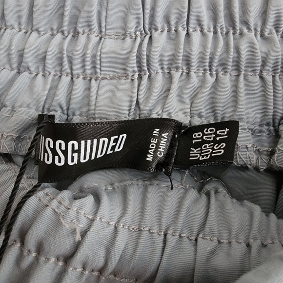 NWT Missguided Slate Nylon Straight Leg Cargo Trousers Size 14 - Picture 9 of 13